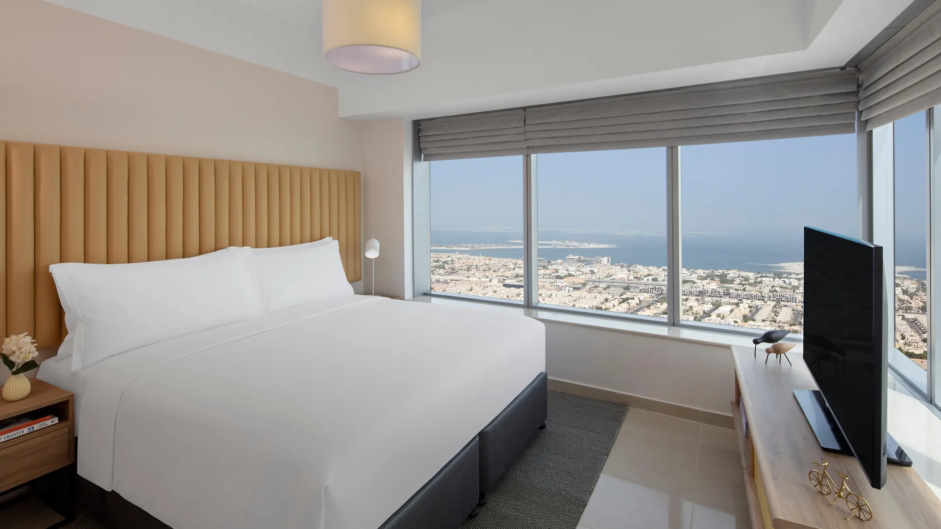 ****  Staybridge Suites Dubai Financial Centre, An Ihg Hotel איחוד האמירויות הערביות