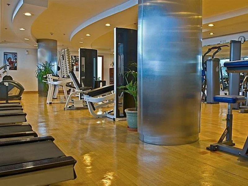 Staybridge Suites Dubai Financial Centre By Ihg מלון